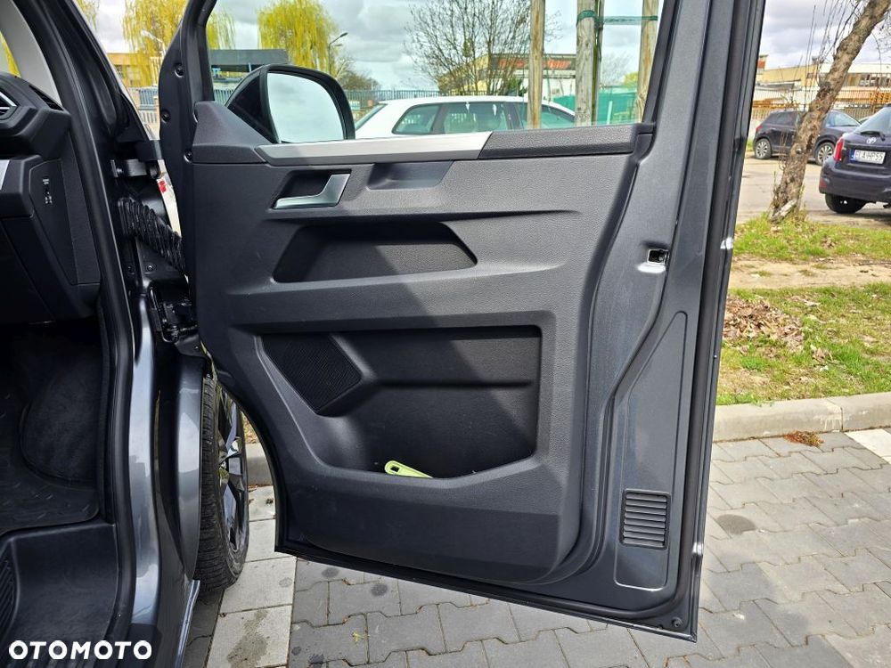 Volkswagen California - 34