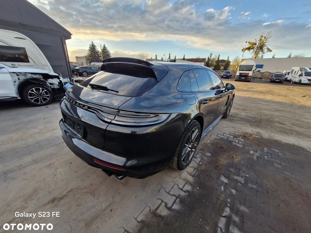 Porsche Panamera 4 E-Hybrid 10 Years Edition - 5