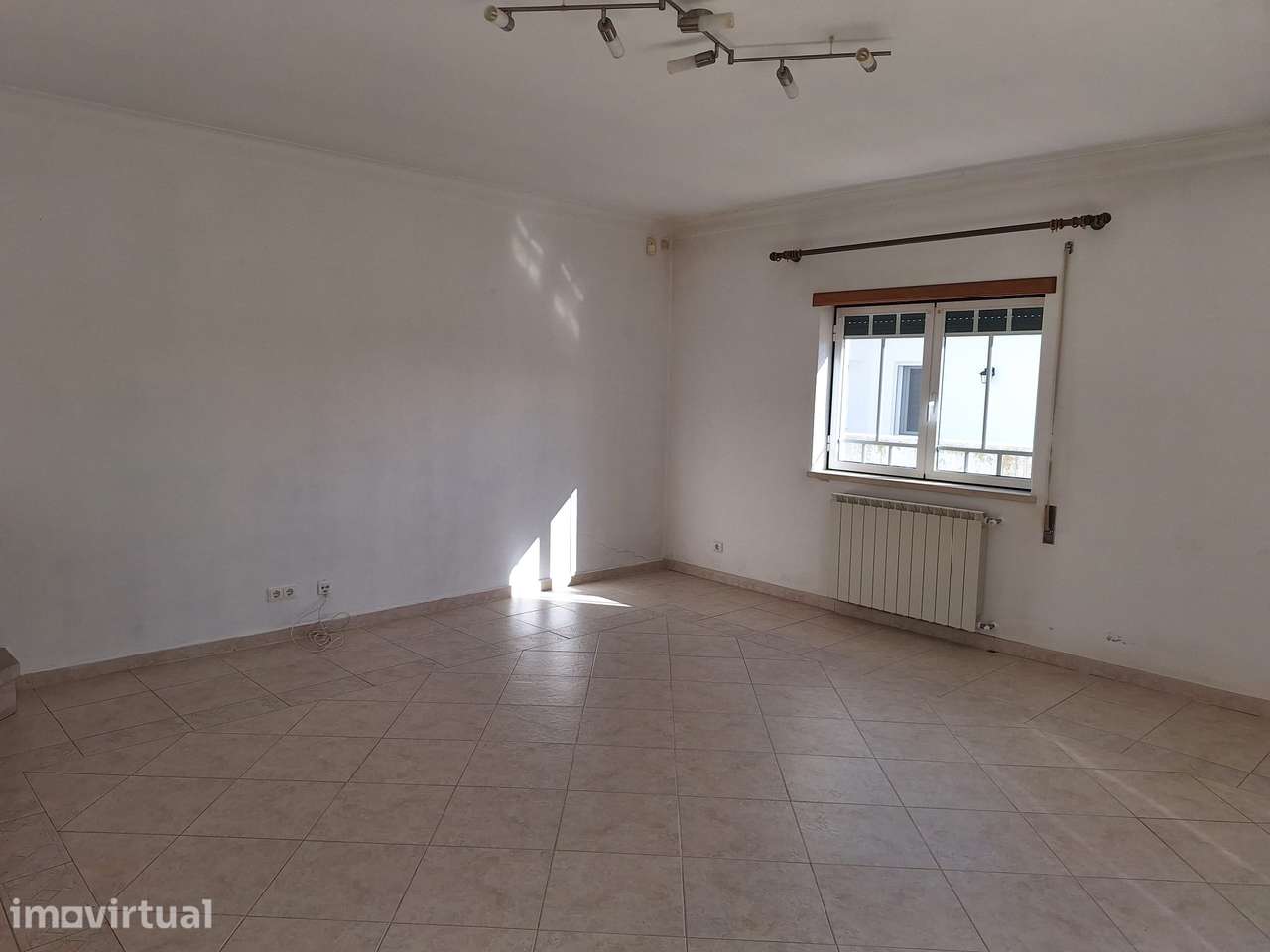 Moradia T4+2 em Alfeizerão - 382m2, 4wc, garagem, jardim - Grande imagem: 5/27