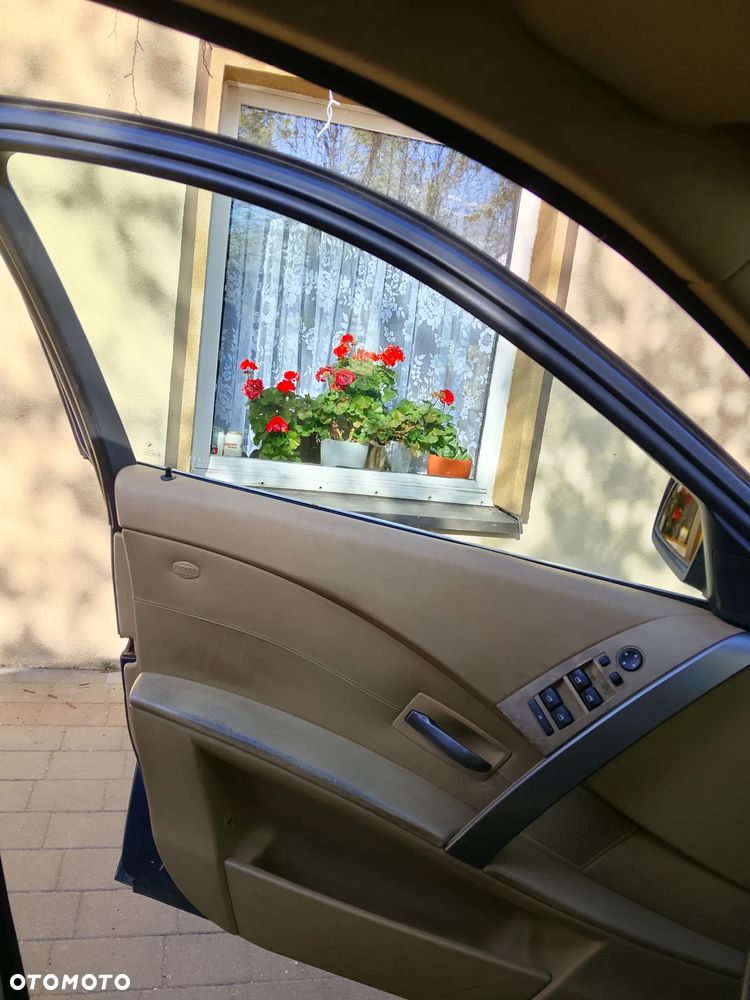 BMW Seria 5 - 10