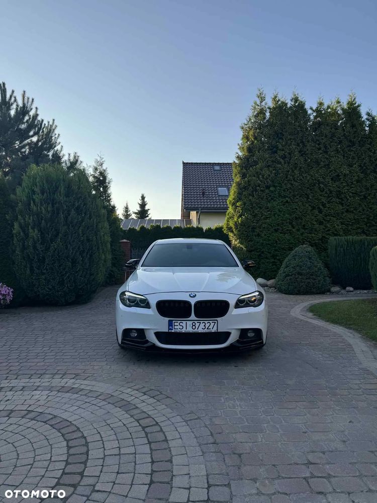 BMW Seria 5 520d Luxury Line - 2