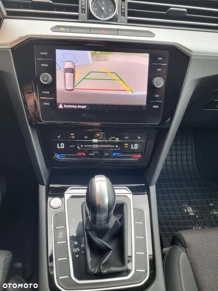 Volkswagen Passat 2.0 TDI BMT Comfortline DSG - 11