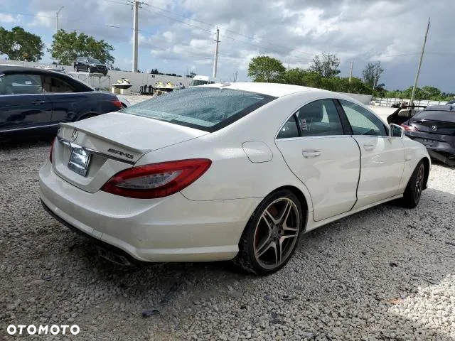 MERCEDES-BENZ CLS W218 63 AMG 5.5L V8 2012 Karoseria Części - 4