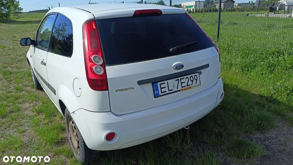 Ford Fiesta 1.4 TDCI Connection - 8