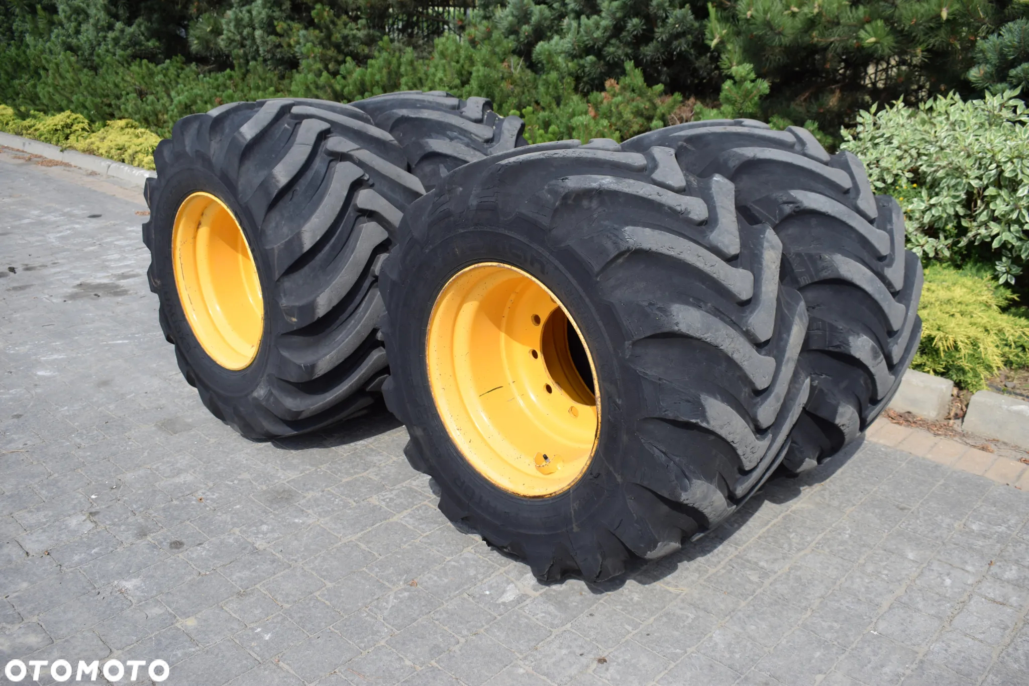 Koła R22.5 Nokian 600/50- 22.5 do koparki opony balony 24 płótna - 13