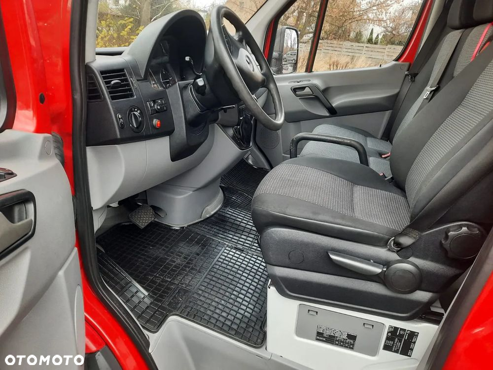 Mercedes-Benz Sprinter - 14