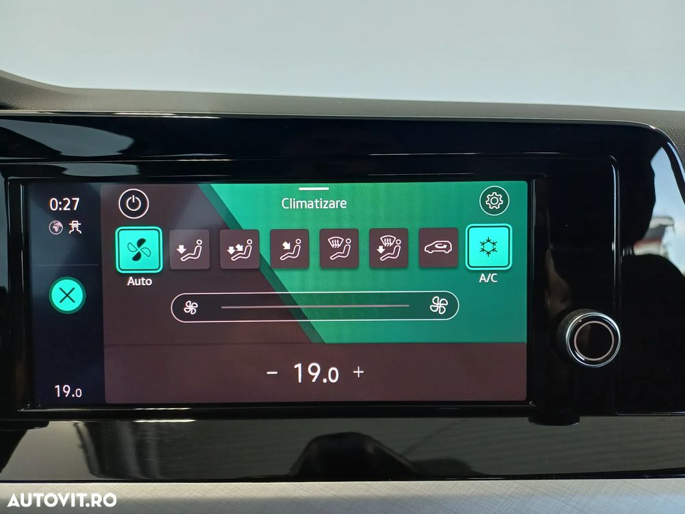 VOLKSWAGEN Golf 2023 — imagine 25