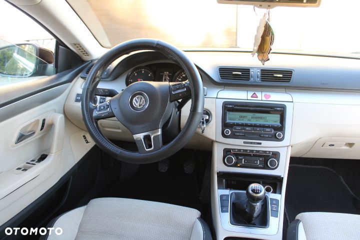 Volkswagen Passat CC - 10