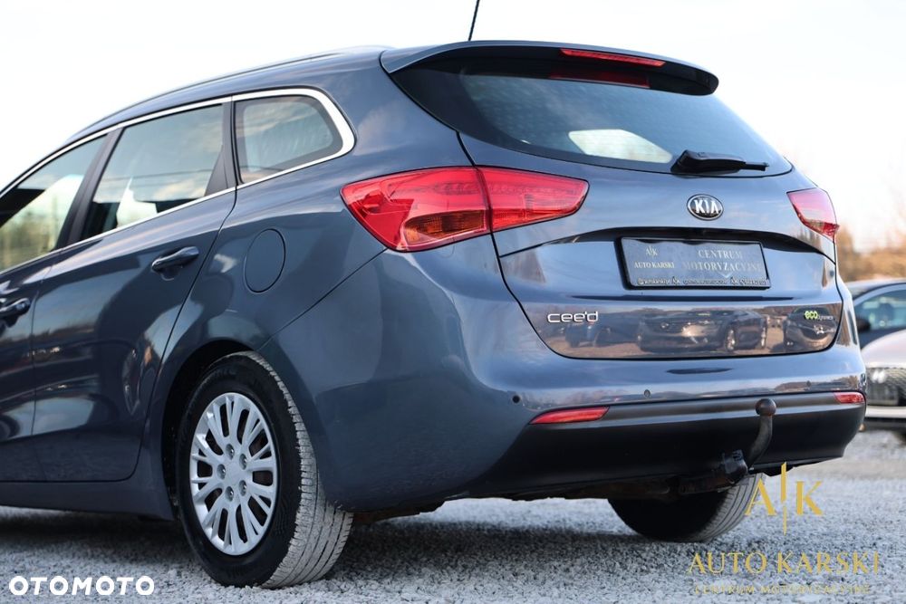 Kia Ceed - 16