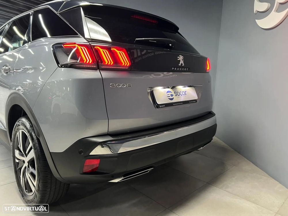 Peugeot 3008 1.6 Hybrid GT Pack e-EAT8 - 11
