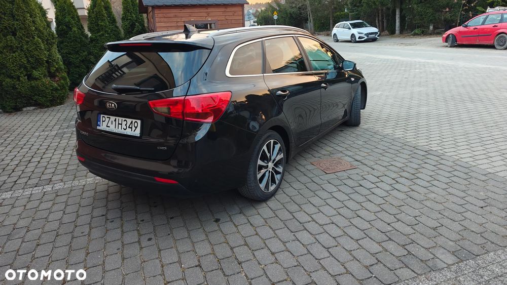 Kia Ceed 1.6 CRDi 136 ISG Spirit - 5