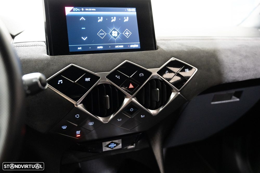 DS DS3 Crossback E-Tense Performance Line - 11