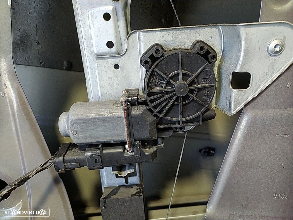 Elevador Elect Tras Esq Renault Megane Ii (Bm0/1_, Cm0/1_) - 1