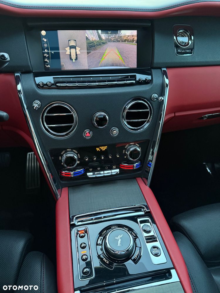Rolls-Royce Cullinan - 26