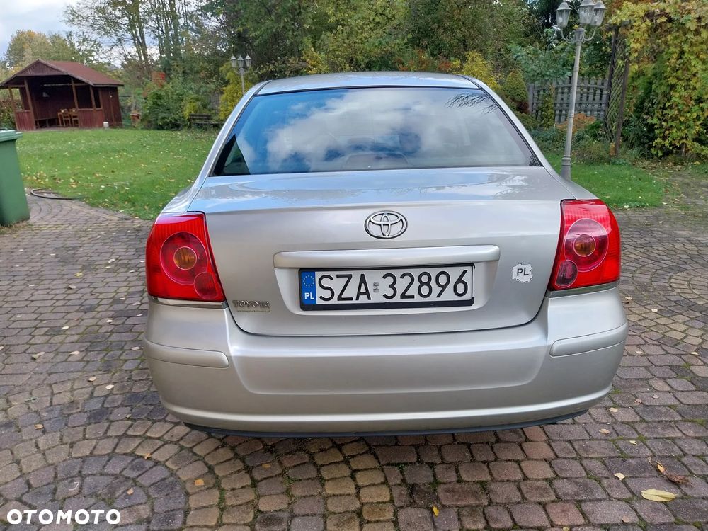 Toyota Avensis 1.6 VVT-i Luna - 7