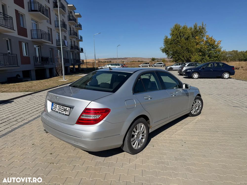Mercedes-Benz C 220 CDI 7G-TRONIC Edition - 3