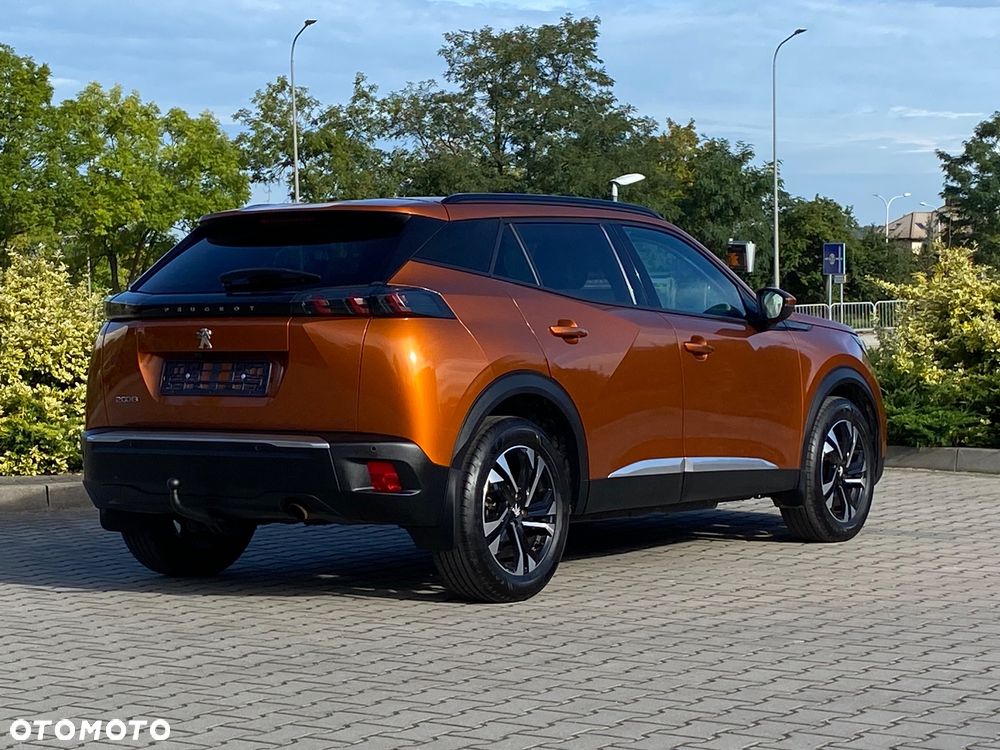 Peugeot 2008 1.5 BlueHDi Allure S&S - 18