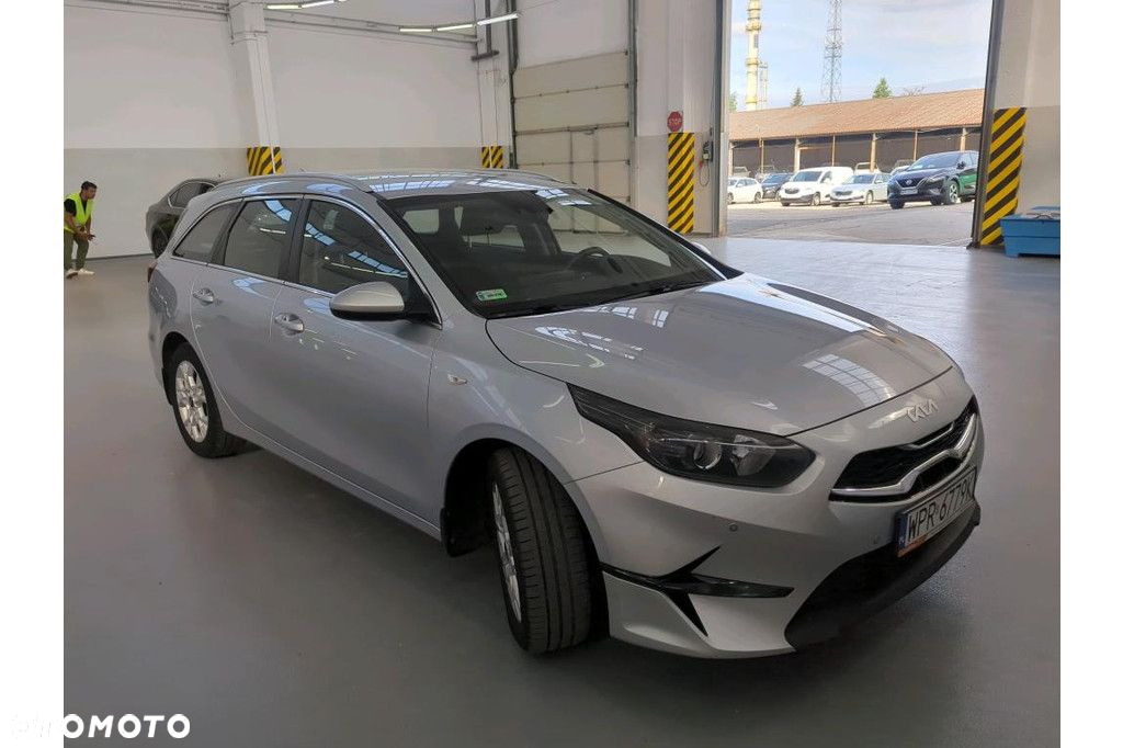 Kia Ceed 1.5 T-GDI M - 4