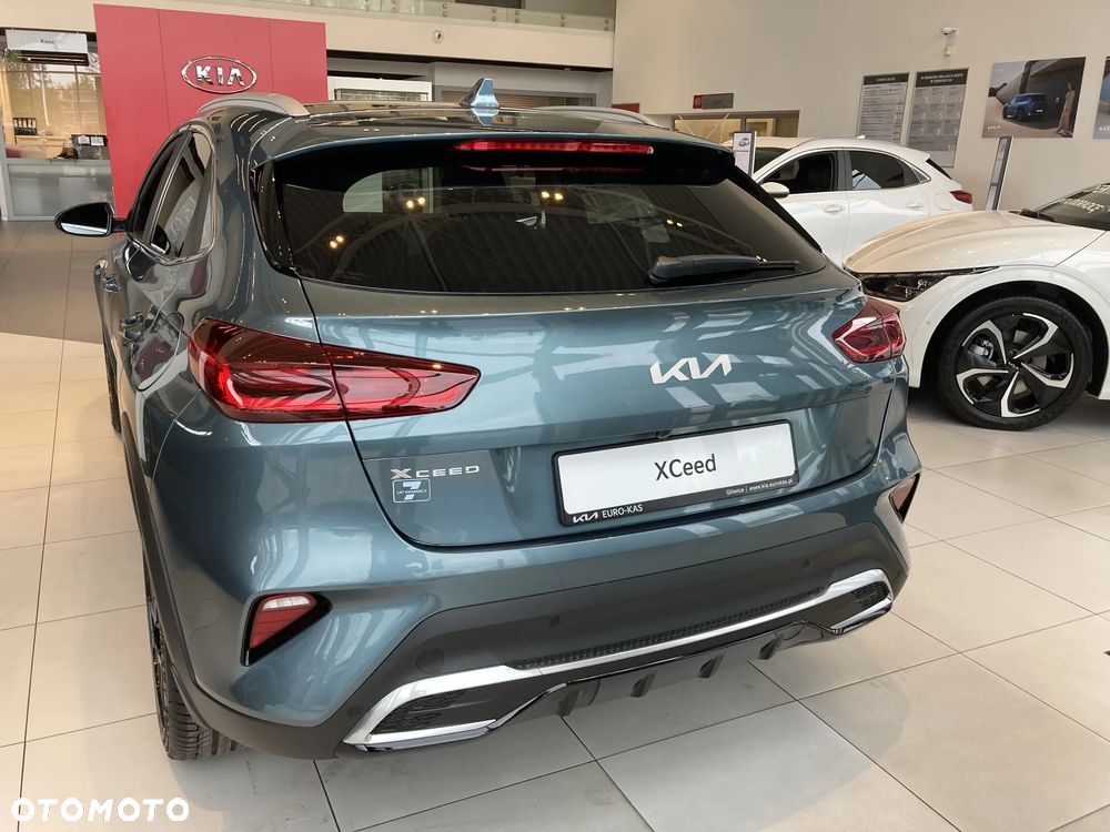 Kia XCeed 1.5 T-GDI M - 4