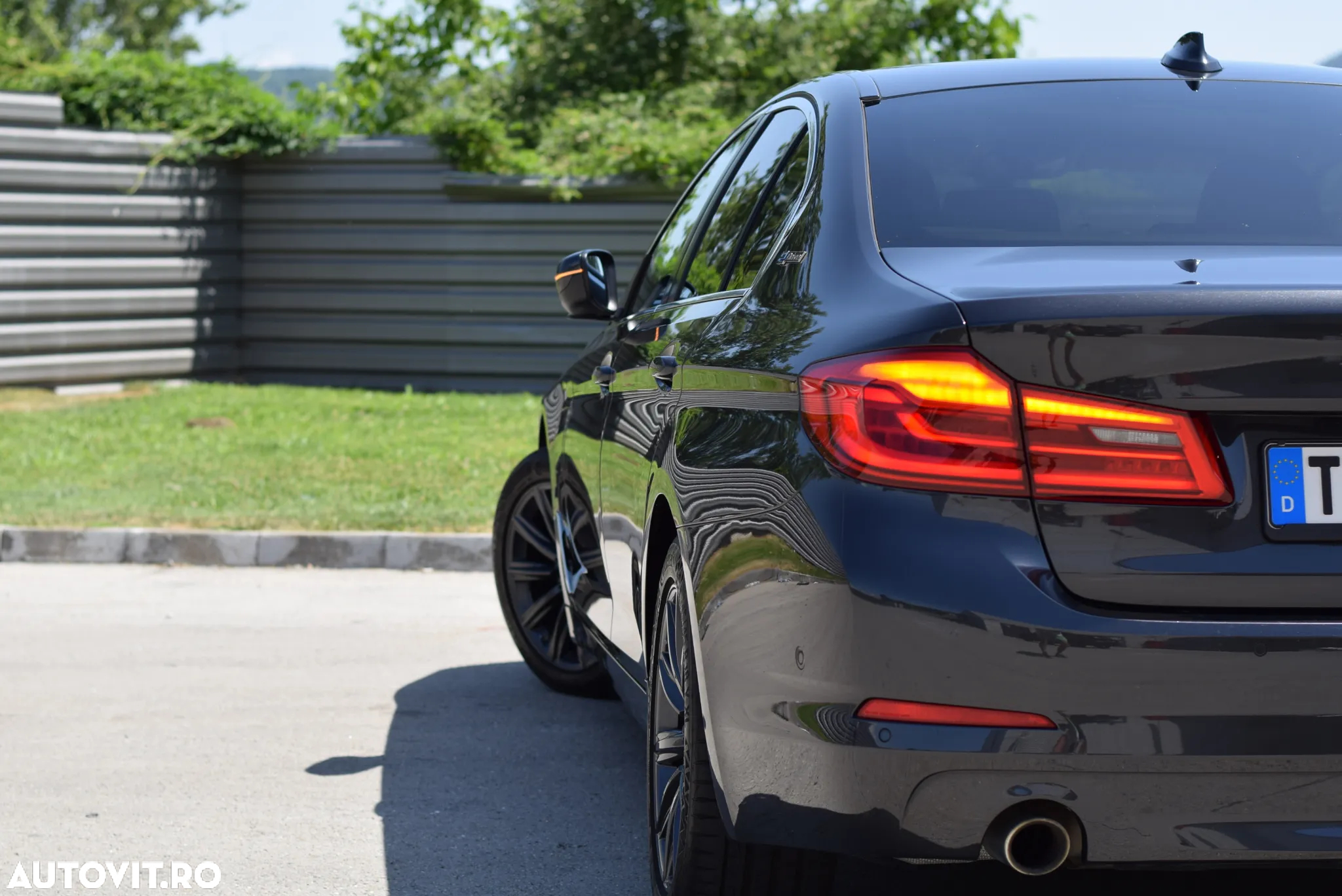 BMW Seria 5 530e iPerformance Aut. - 35