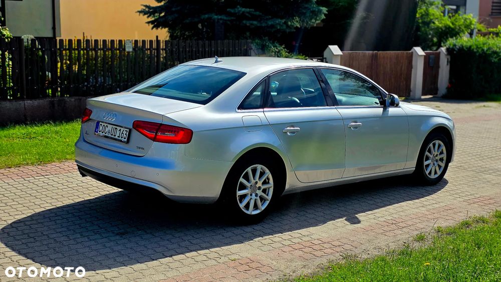 Audi A4 Limousine 1.8 TFSI Ambiente - 11