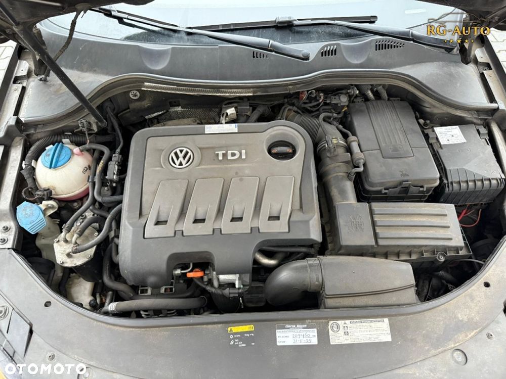 Volkswagen Passat - 31