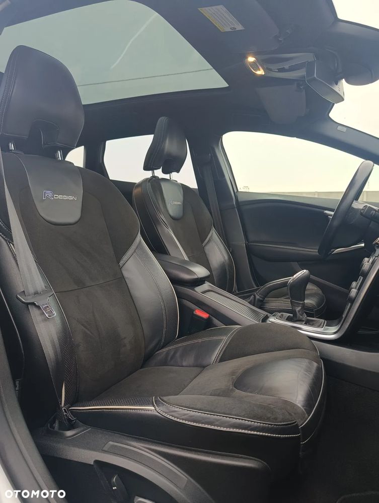 Volvo V40 T3 R Design - 28