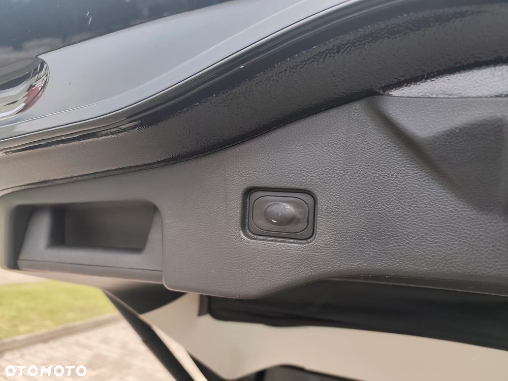 Ford Mondeo 2.0 TDCi PowerShift-Aut Allrad Titanium - 33