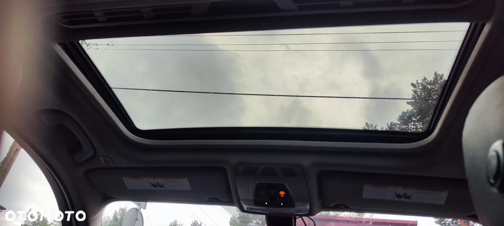 BMW Seria 3 320i Sport Line - 16