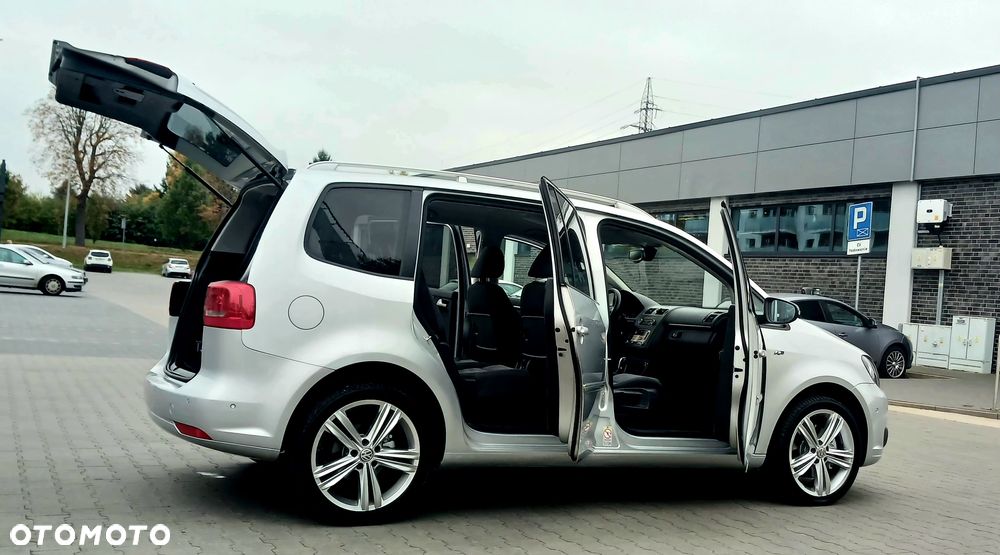 Volkswagen Touran - 17