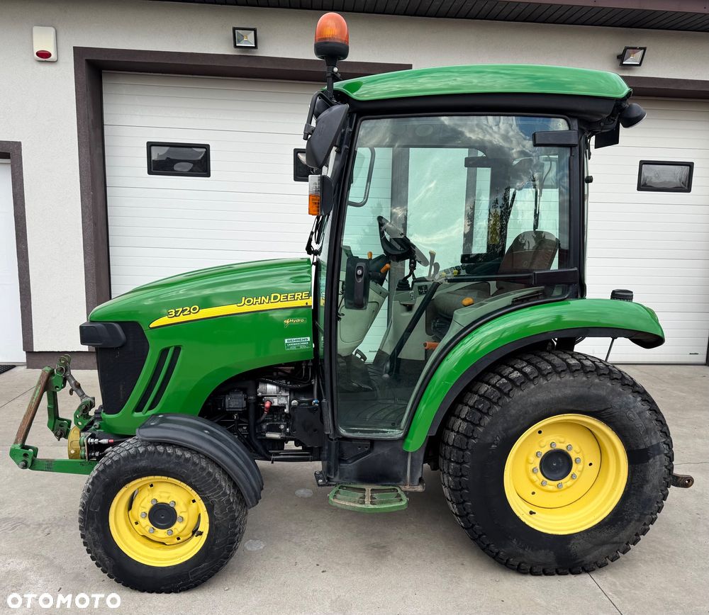 John Deere 3720 - 4