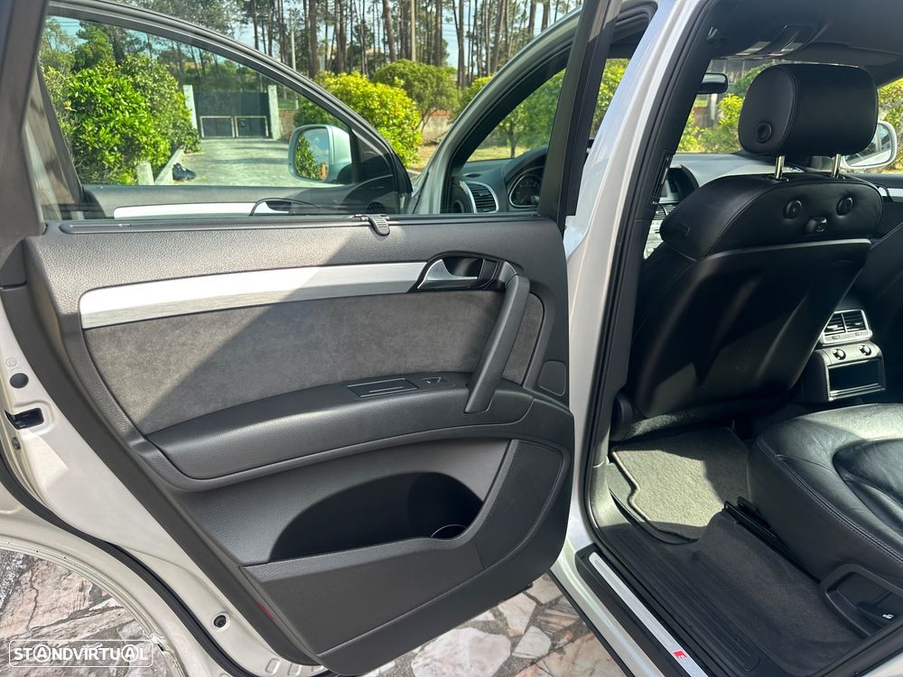 Audi Q7 3.0 V6 TDi quattro S-line Tiptronic - 25