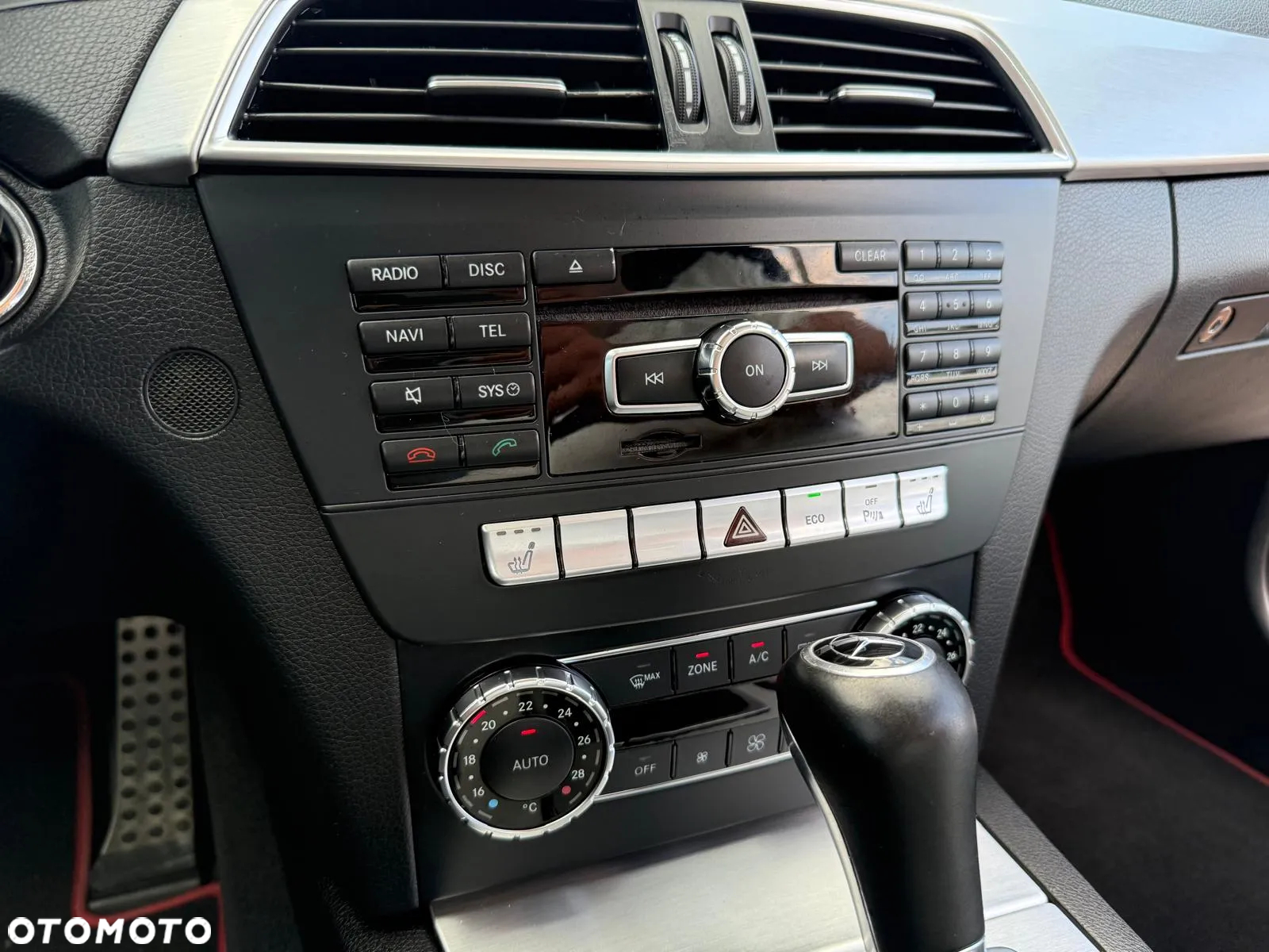 Mercedes-Benz Klasa C 250 CDI DPF Coupe Sport 7G-TRONIC - 24