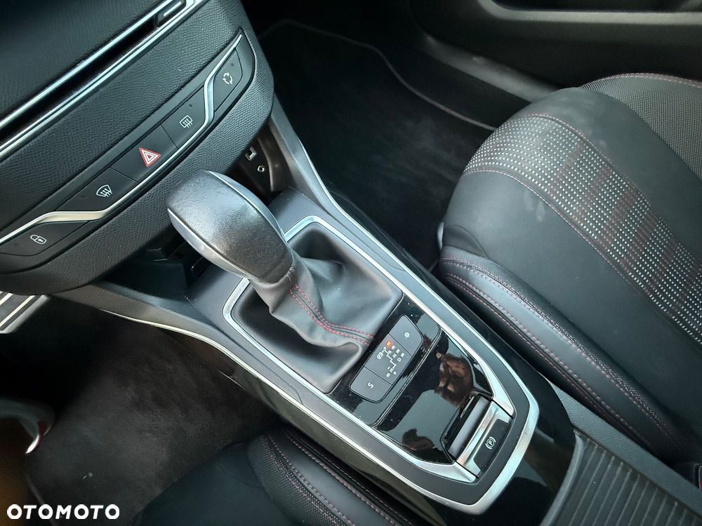Peugeot 308 PureTech 130 EAT6 Stop & Start GT-Line Edition - 25