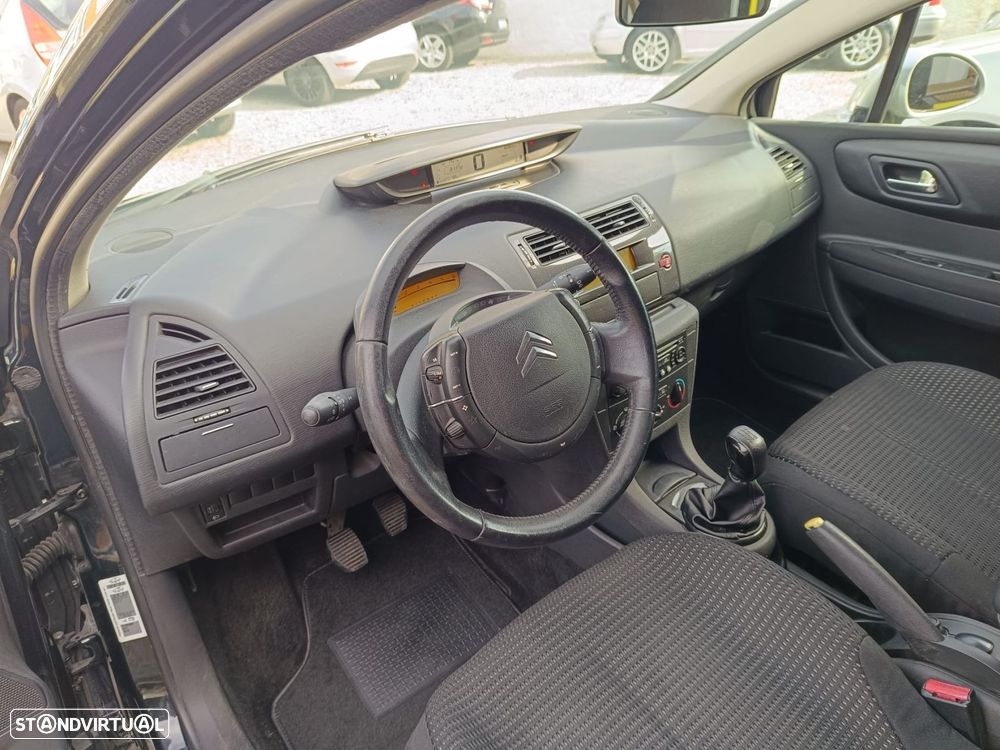 Citroën C4 1.6 HDi Exclusive - 6