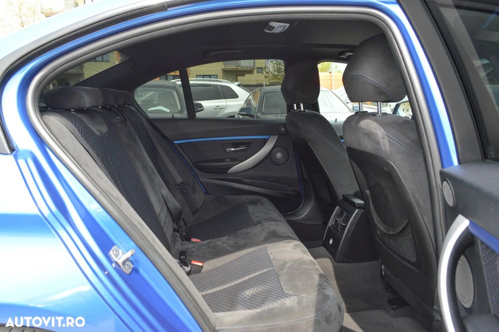 BMW Seria 3 320d Aut. xDrive Edition M Sport Shadow - 32