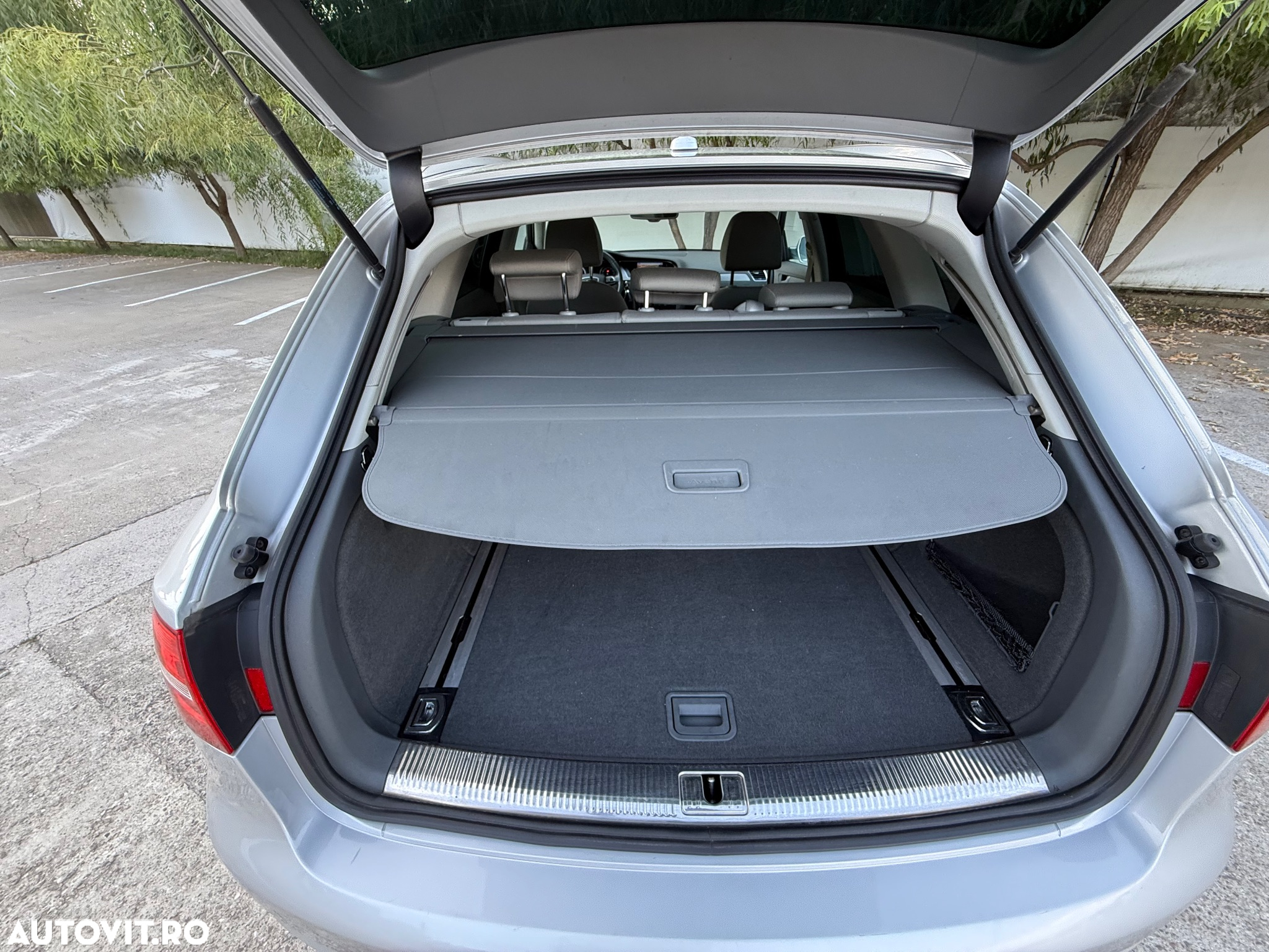 Audi A4 Avant 2.0 TDI DPF Attraction - 13