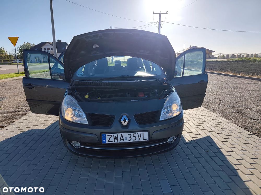 Renault Scenic - 22