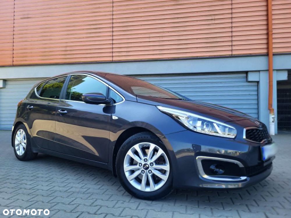 Kia Ceed 1.4 CVVT ISG Dream-Team Edition - 1