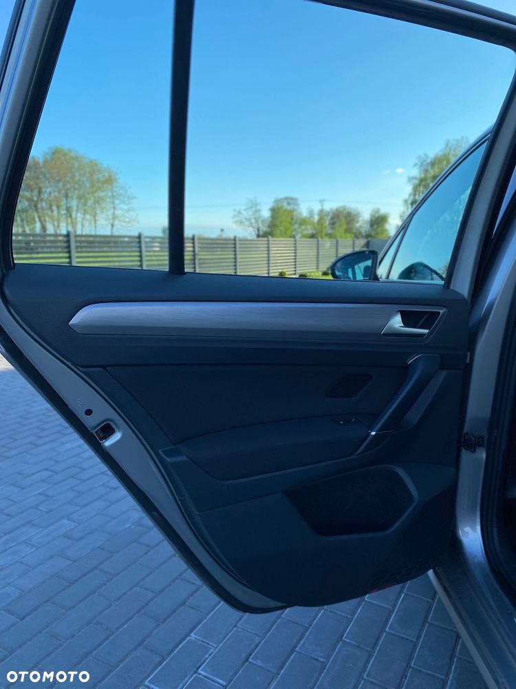 Volkswagen Golf Sportsvan 1.2 TSI (BlueMotion Technology) Comfortline - 21
