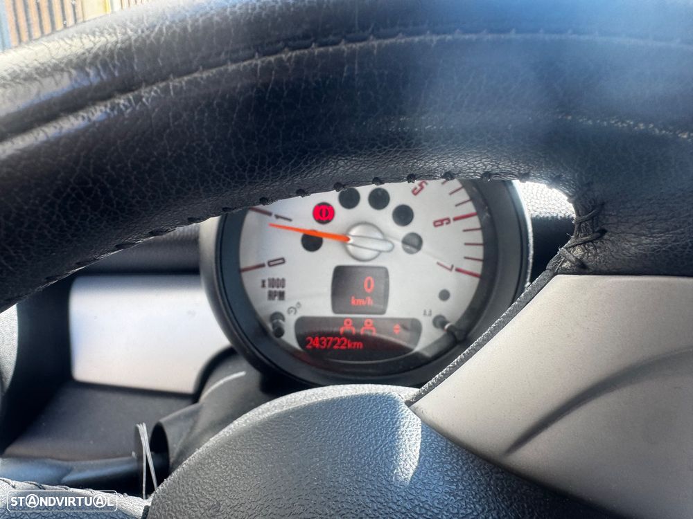 MINI 3 Portas Cooper D - 5