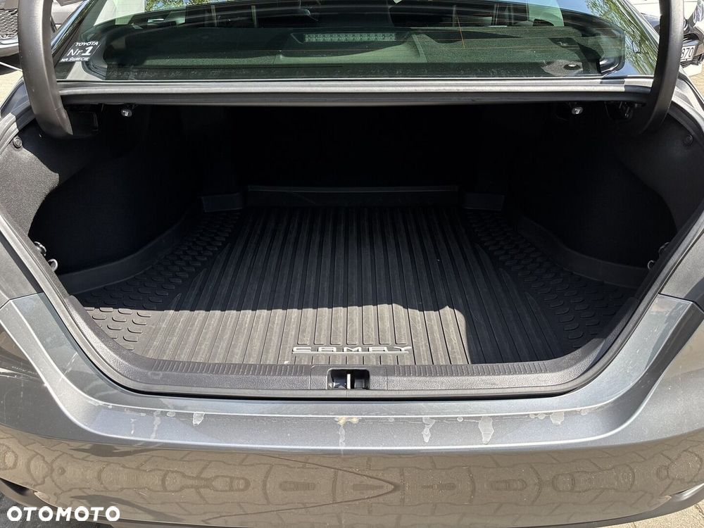 Toyota Camry 2.5 Hybrid Comfort CVT - 13