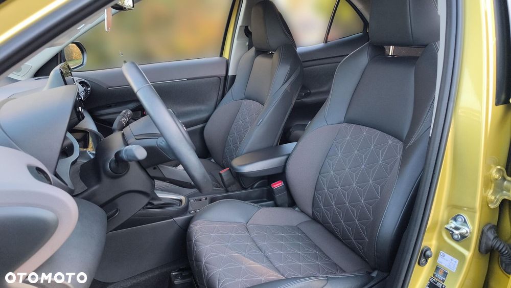 Toyota Yaris Cross - 18