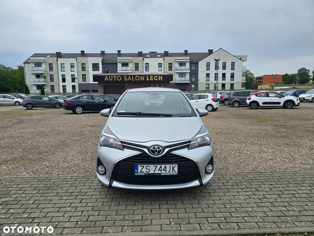 Toyota Yaris 1.33 Premium EU6 - 2
