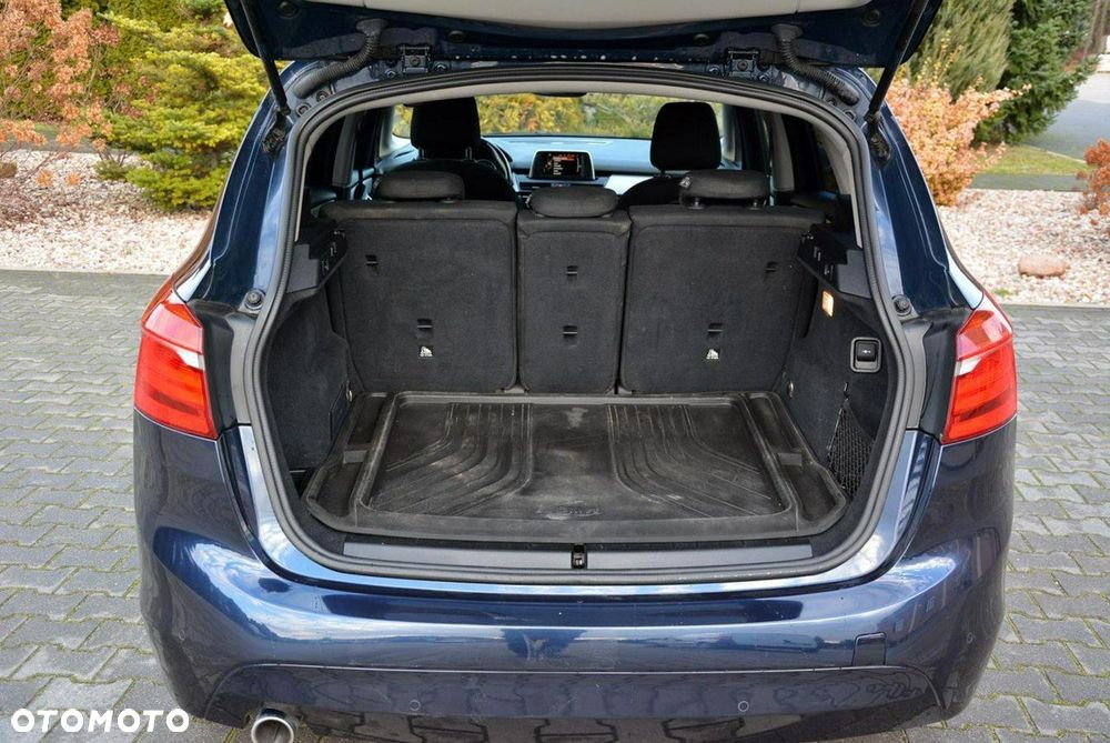 BMW Seria 2 218d - 31