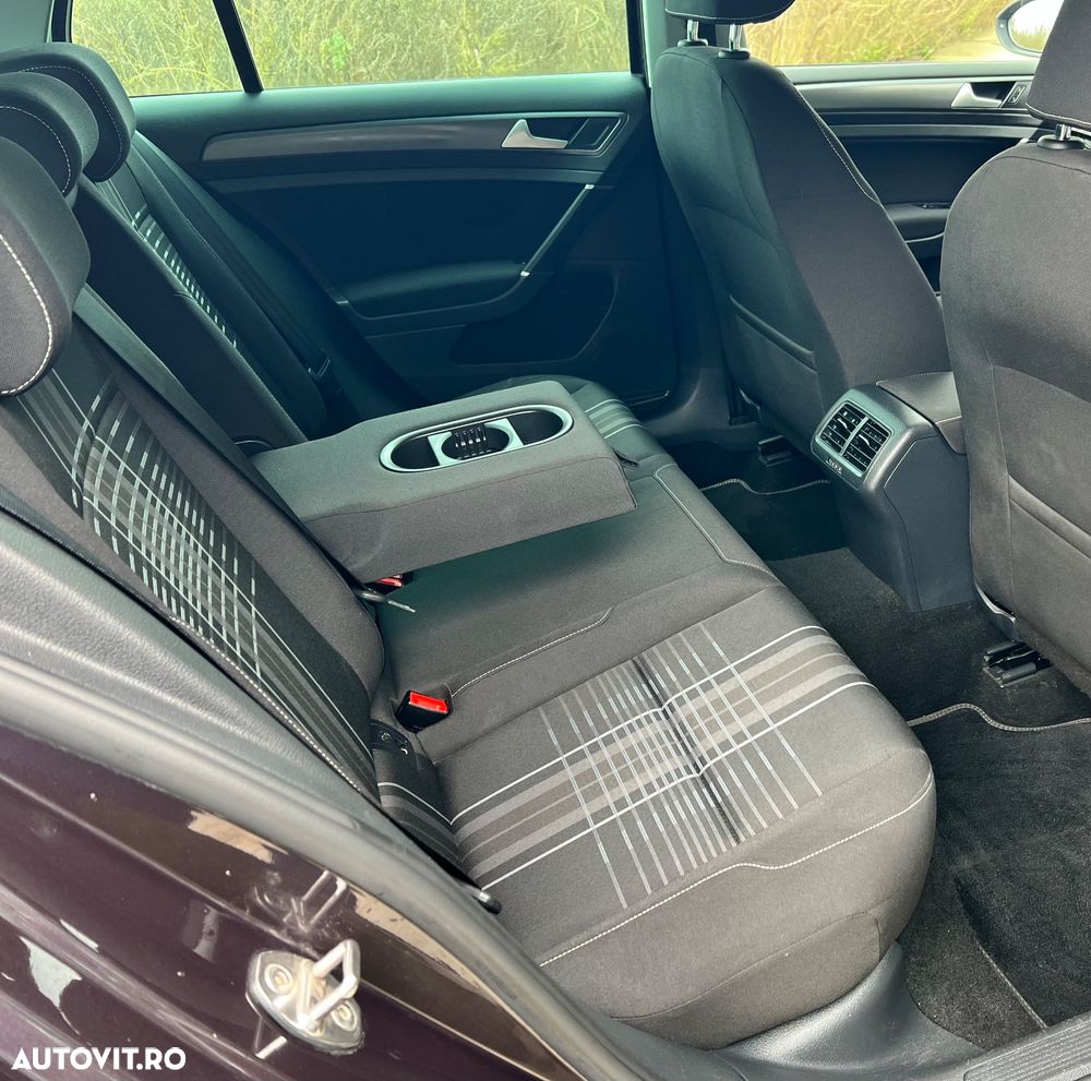 Volkswagen Golf 1.4 TSI BlueMotion Technology DSG Lounge - 8