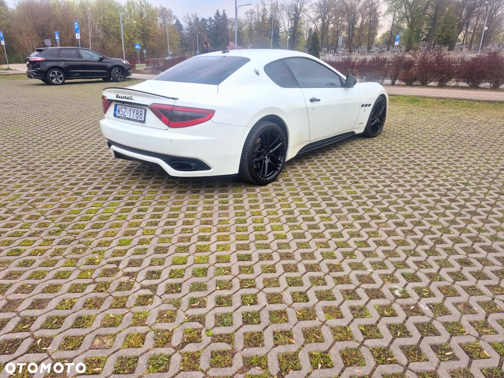 Maserati GranTurismo - 4