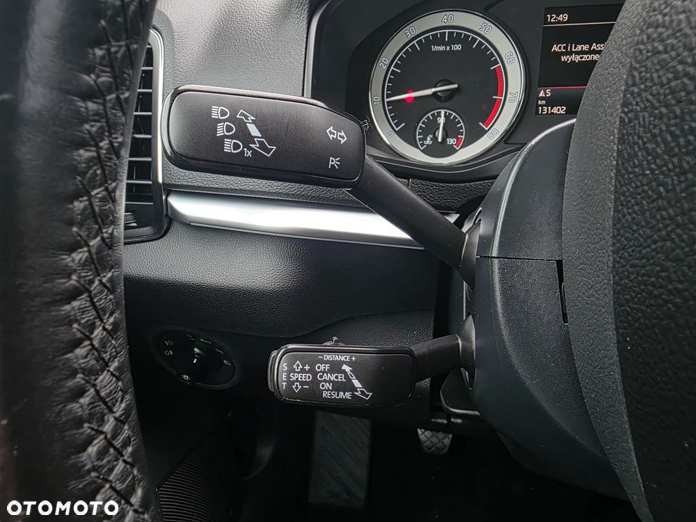 Skoda Karoq 1.0 TSI GPF 4x2 Ambition - 31