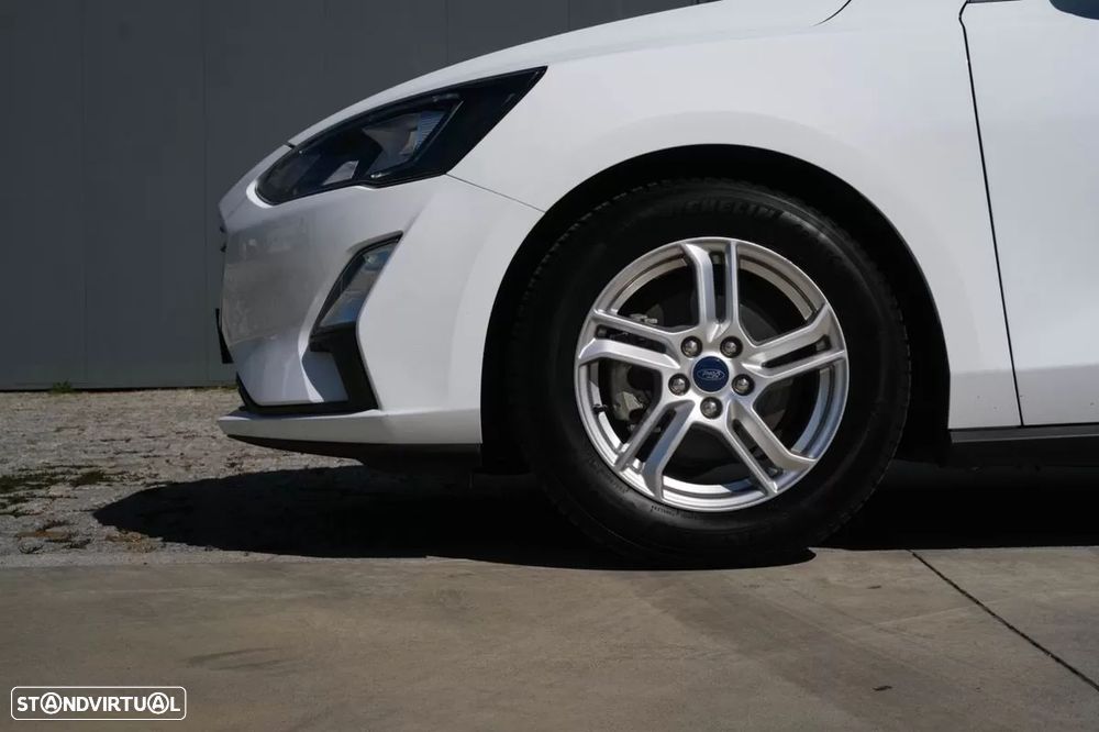 Ford Focus - 24