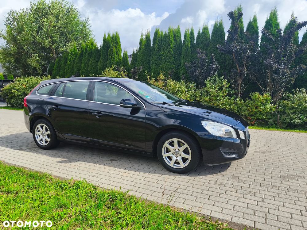 Volvo V60 D3 Geartronic Summum - 2